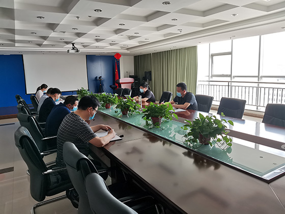 中心組學(xué)習(xí).jpg 中心組學(xué)習(xí).jpg